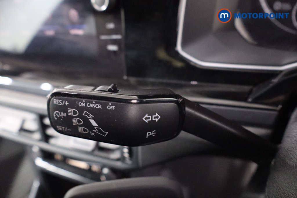 Volkswagen Polo R-Line Automatic Petrol Hatchback - Stock Number (1624100) - 16th supplementary image