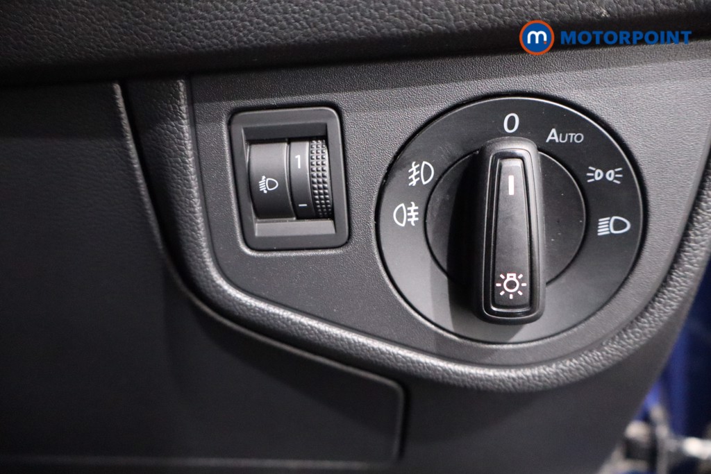 Volkswagen Polo R-Line Automatic Petrol Hatchback - Stock Number (1624100) - 18th supplementary image