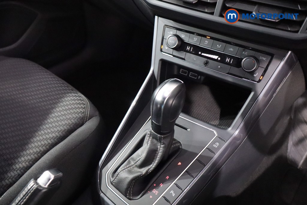 Volkswagen Polo R-Line Automatic Petrol Hatchback - Stock Number (1624100) - 21st supplementary image