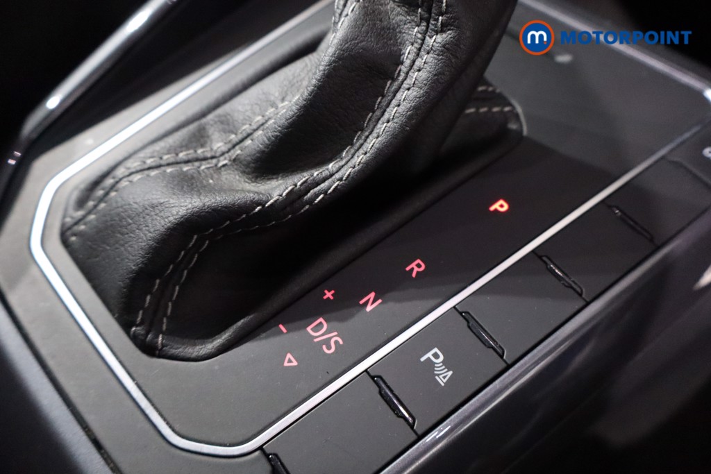 Volkswagen Polo R-Line Automatic Petrol Hatchback - Stock Number (1624100) - 22nd supplementary image