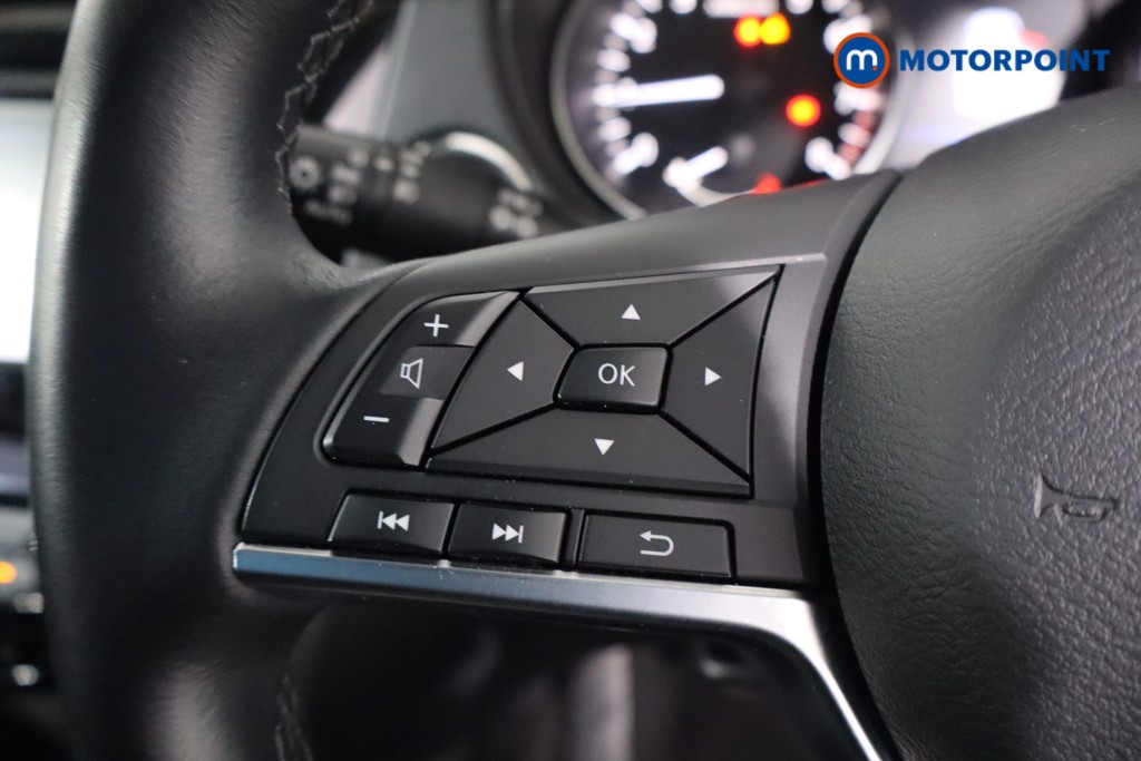 Nissan Qashqai N-Connecta Manual Petrol SUV - Stock Number (1624399) - 7th supplementary image