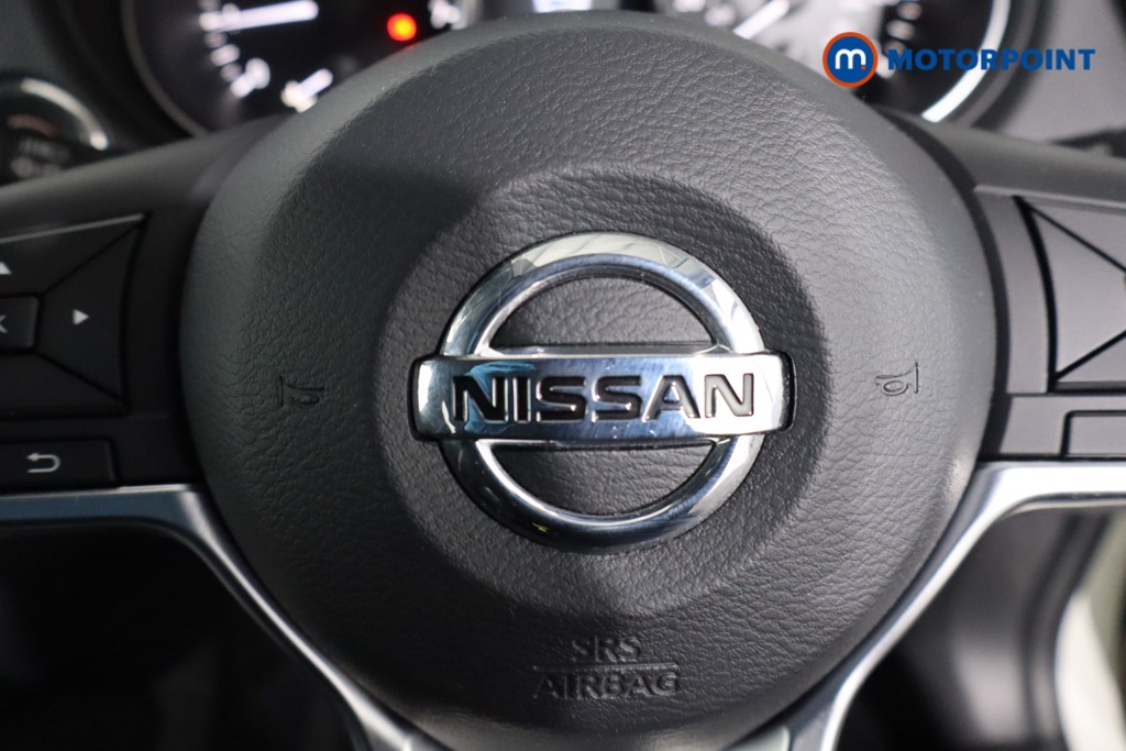 Nissan Qashqai N-Connecta Manual Petrol SUV - Stock Number (1624399) - 13th supplementary image