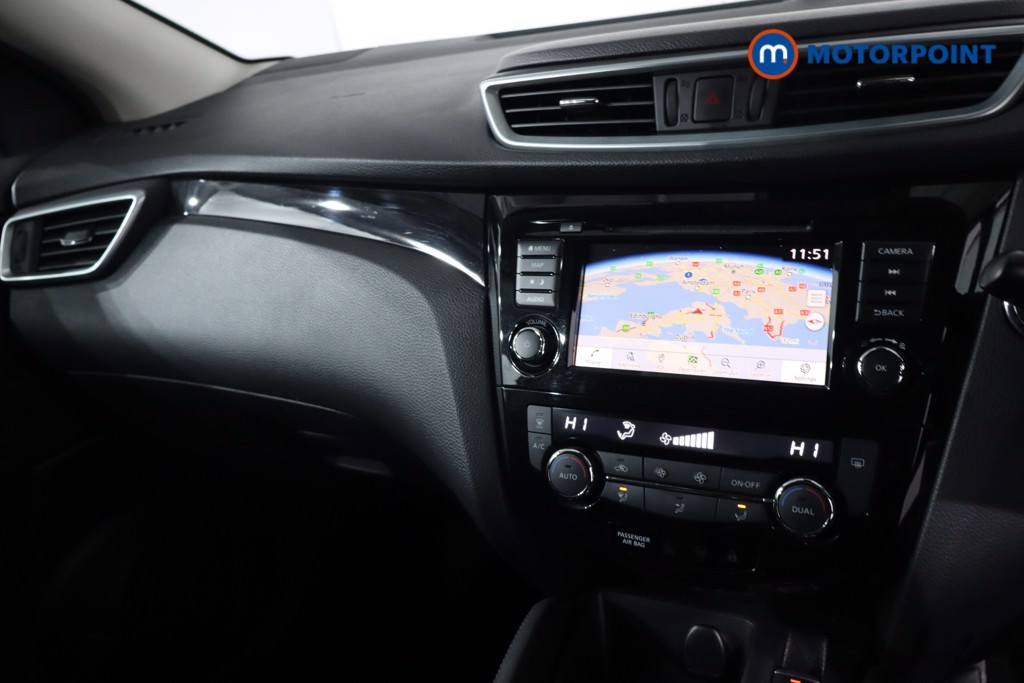 Nissan Qashqai N-Connecta Manual Petrol SUV - Stock Number (1624399) - 20th supplementary image