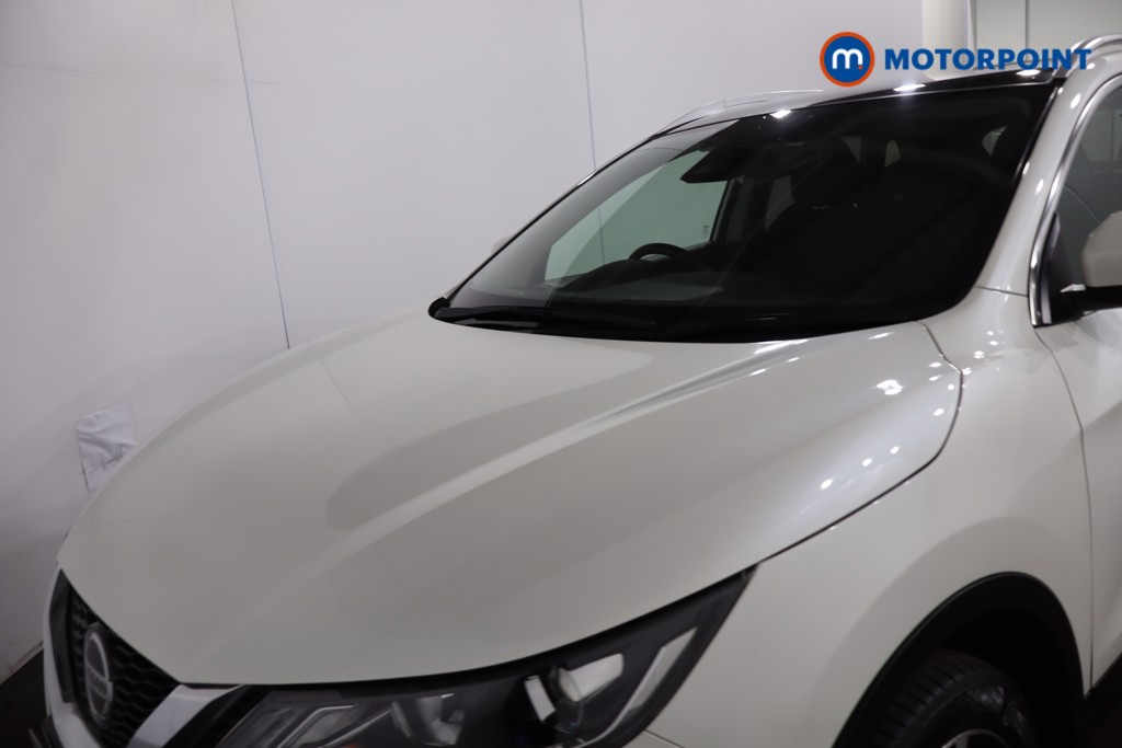 Nissan Qashqai N-Connecta Manual Petrol SUV - Stock Number (1624399) - 28th supplementary image