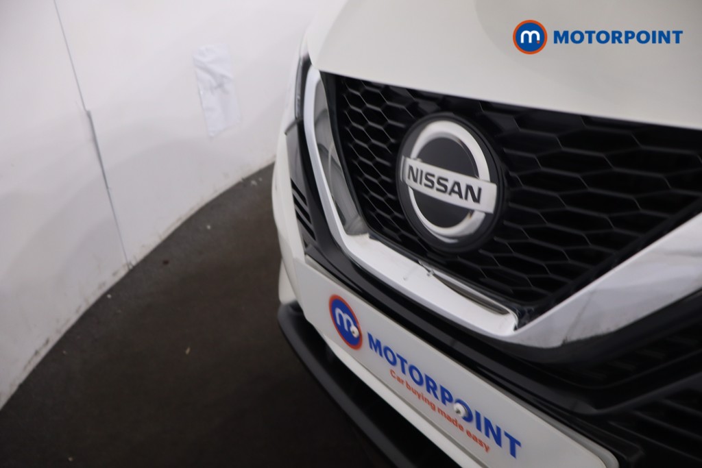 Nissan Qashqai N-Connecta Manual Petrol SUV - Stock Number (1624399) - 29th supplementary image