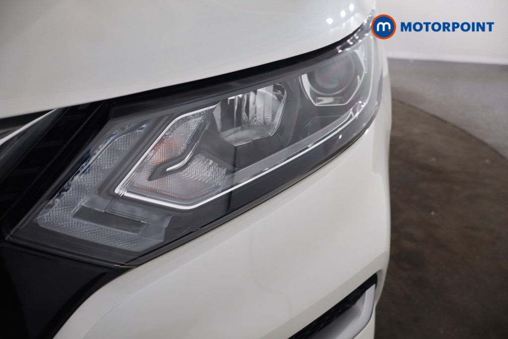 Nissan Qashqai N-Connecta Manual Petrol SUV - Stock Number (1624399) - 30th supplementary image