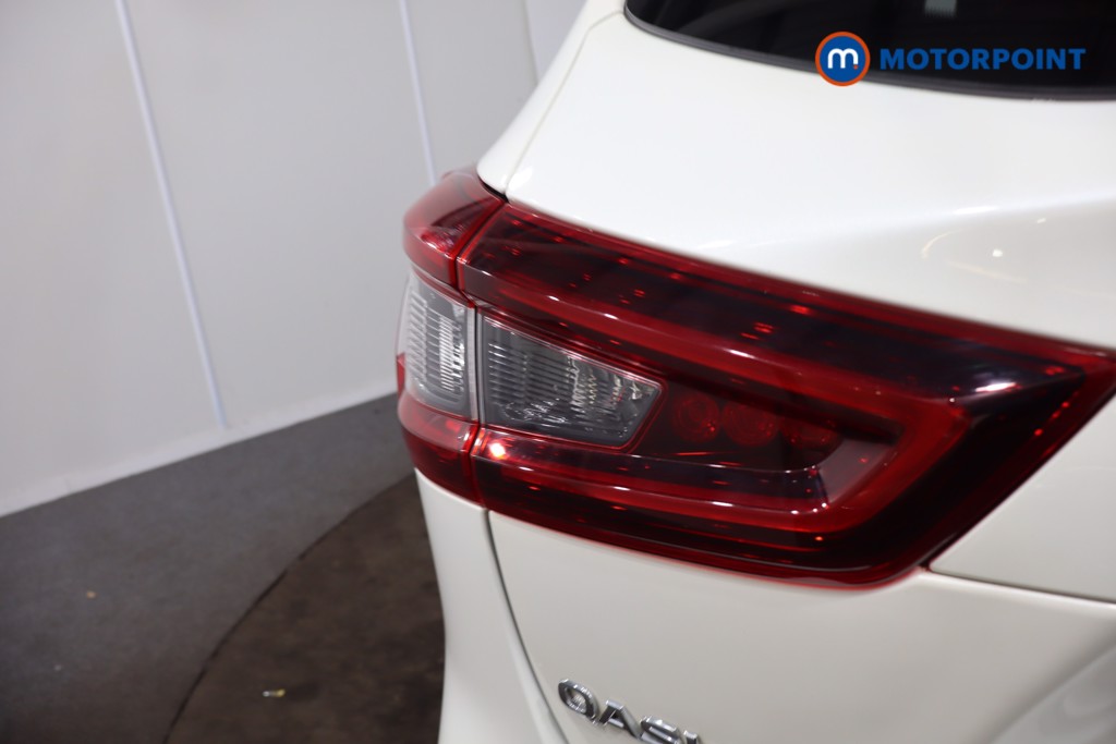 Nissan Qashqai N-Connecta Manual Petrol SUV - Stock Number (1624399) - 34th supplementary image