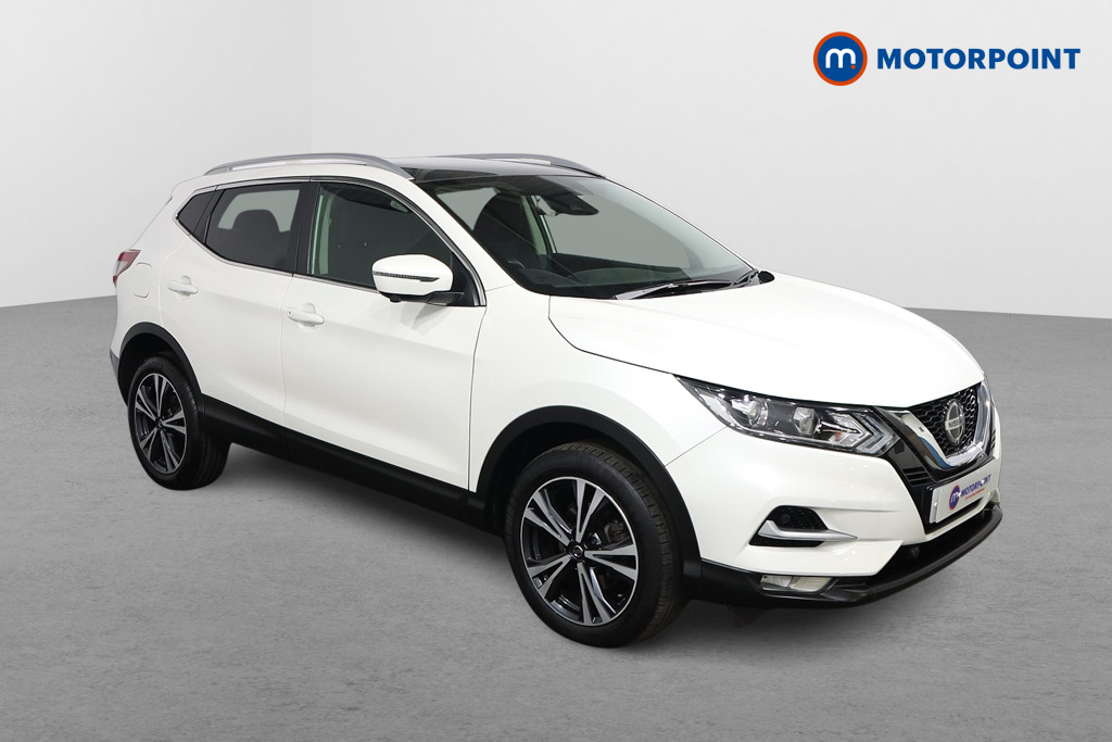 Nissan Qashqai N-Connecta Manual Petrol SUV - Stock Number (1624399) - Drivers side front corner