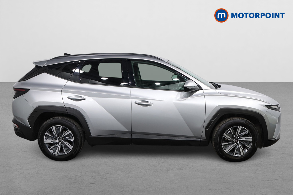 Hyundai Tucson Se Connect Manual Petrol SUV - Stock Number (1624541) - Drivers side
