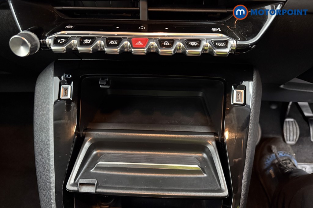 Peugeot 208 Allure Manual Petrol Hatchback - Stock Number (1624861) - 15th supplementary image