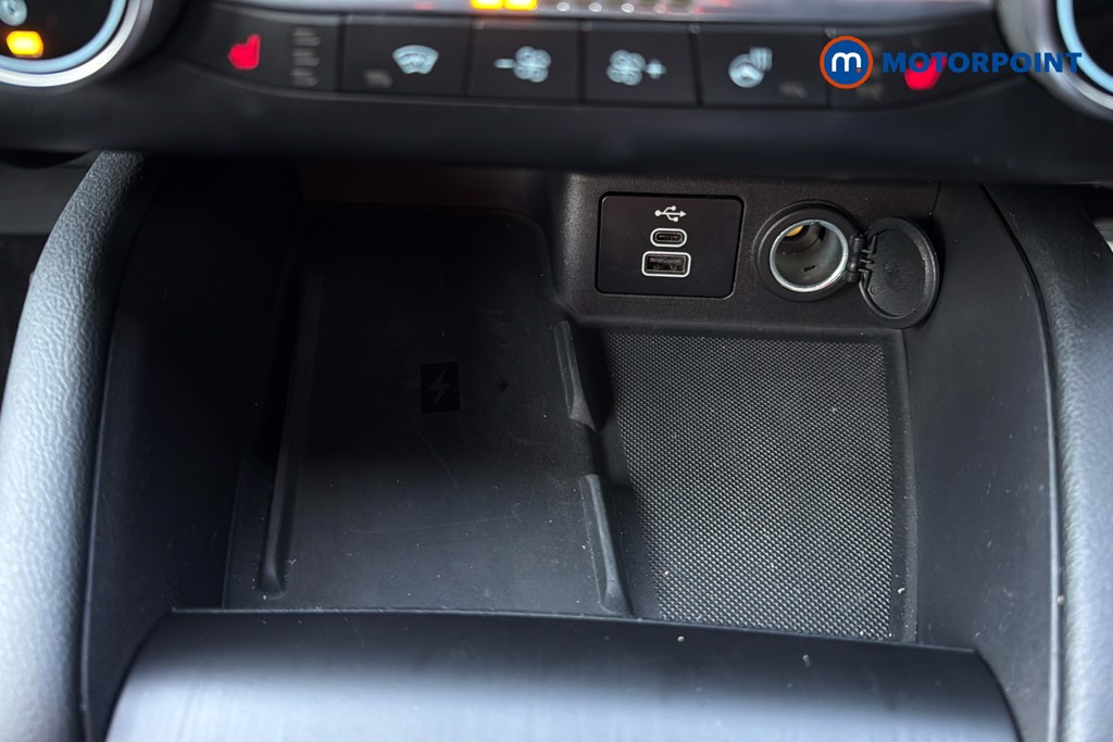 Ford Kuga St-Line X Edition Automatic Petrol-Electric Hybrid SUV - Stock Number (1625086) - 17th supplementary image