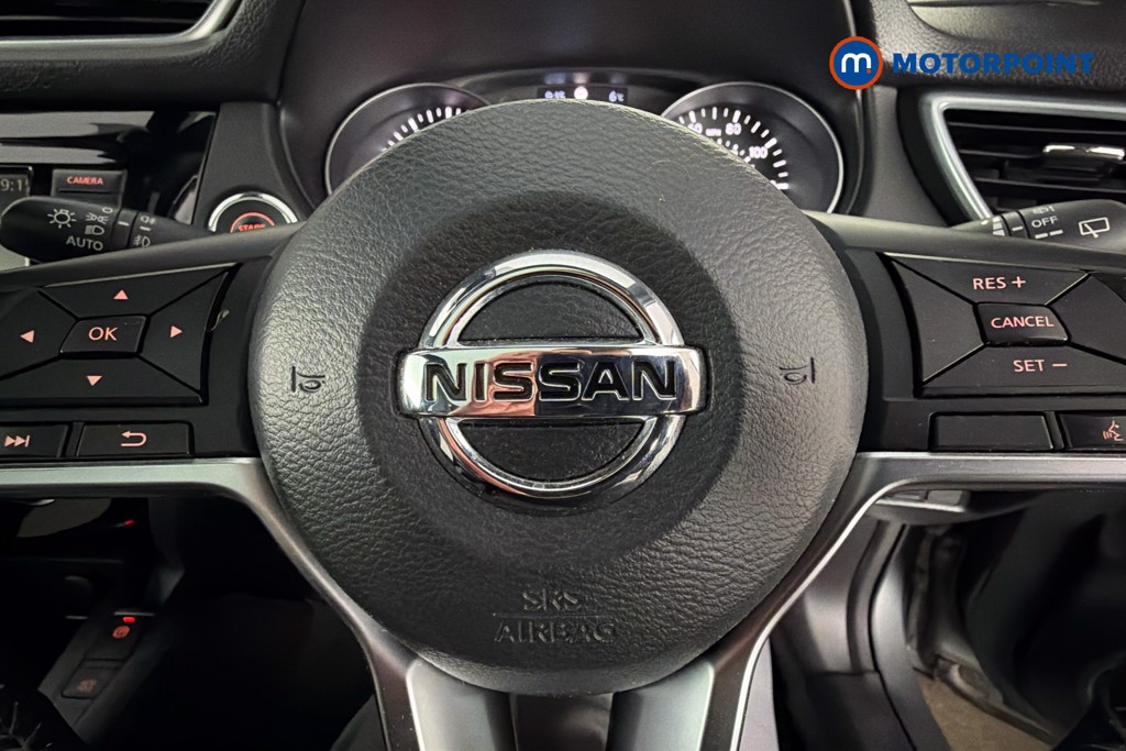 Nissan Qashqai Tekna-Plus Manual Petrol SUV - Stock Number (1625249) - 5th supplementary image