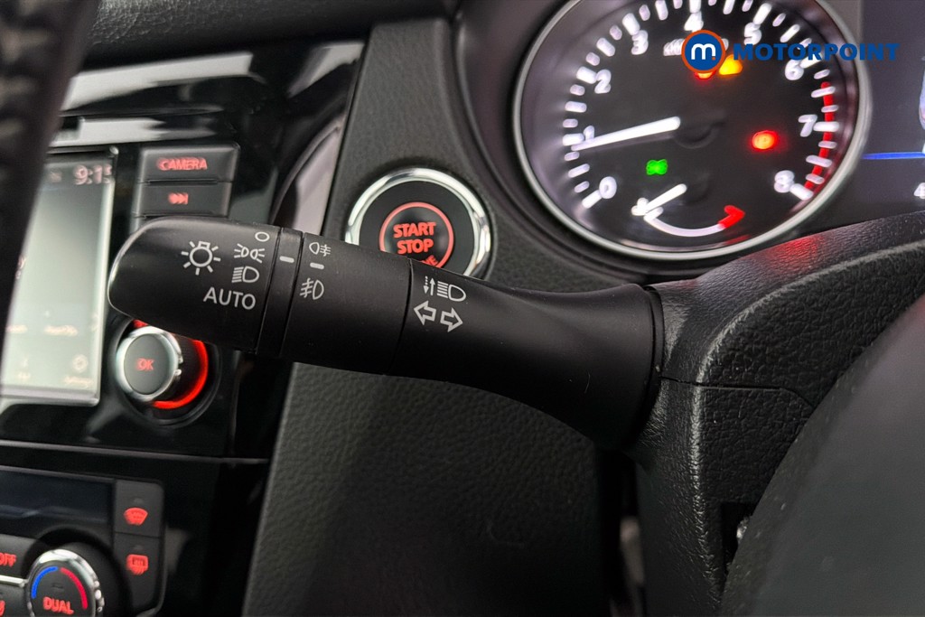 Nissan Qashqai Tekna-Plus Manual Petrol SUV - Stock Number (1625249) - 6th supplementary image