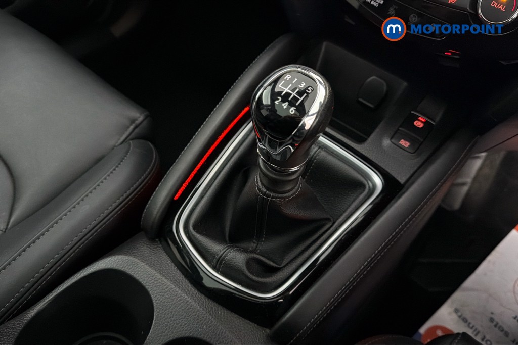 Nissan Qashqai Tekna-Plus Manual Petrol SUV - Stock Number (1625249) - 15th supplementary image