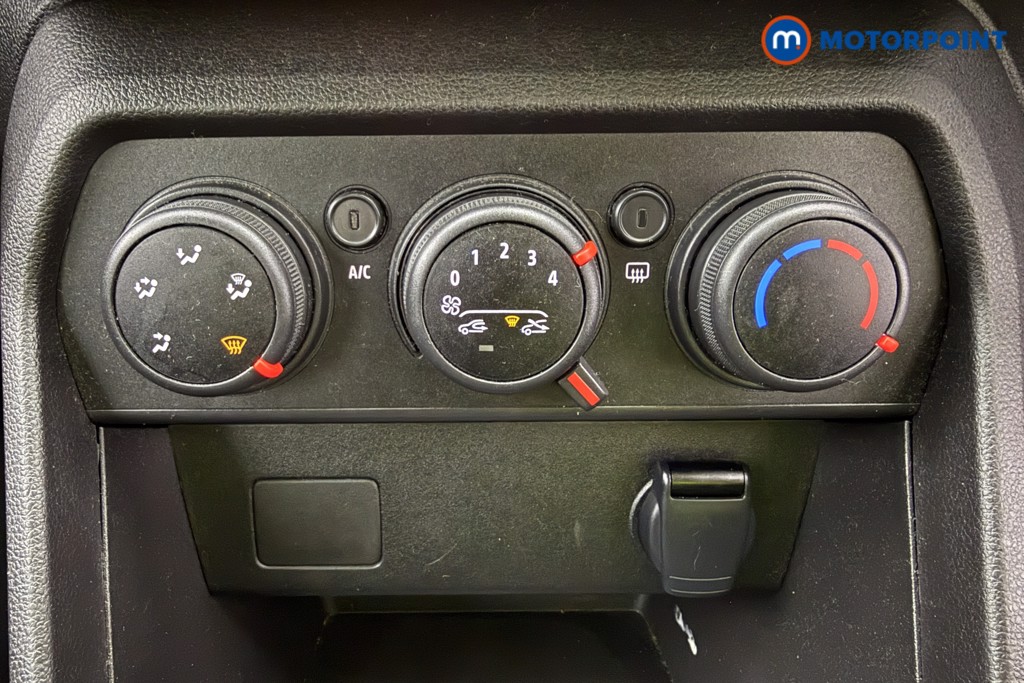 Dacia Sandero Expression Manual Petrol Hatchback - Stock Number (1625410) - 8th supplementary image