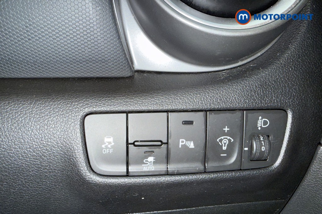 Hyundai Kona Premium Automatic Electric SUV - Stock Number (1625550) - 17th supplementary image