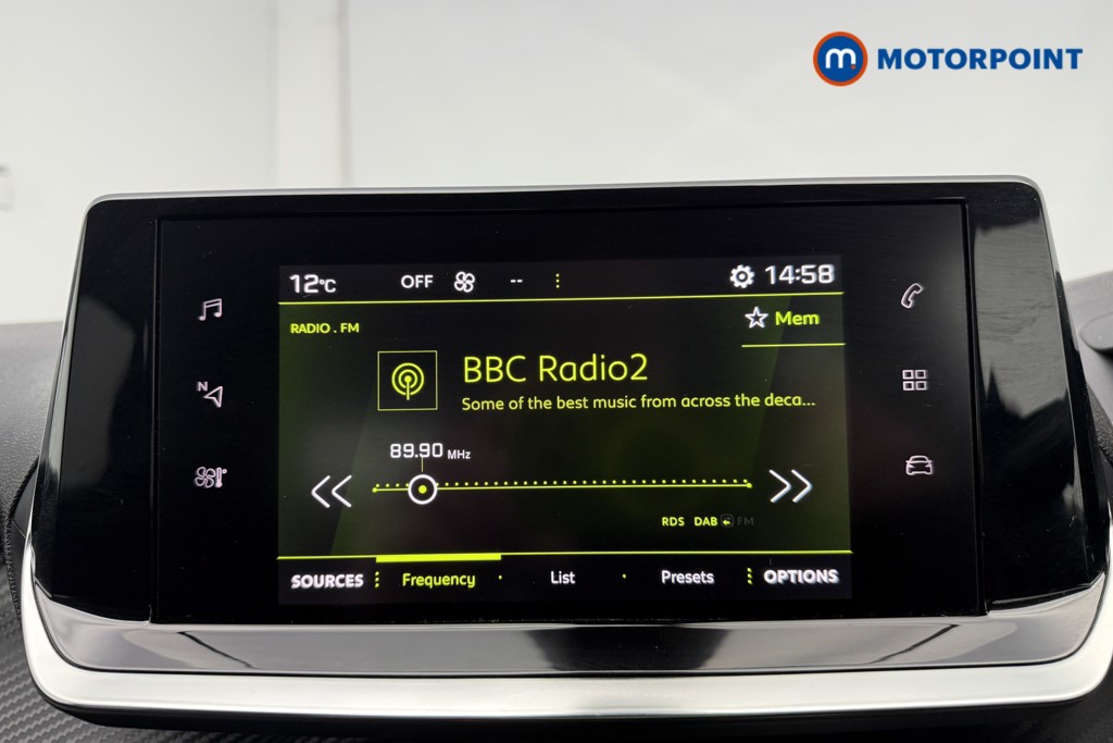 Peugeot 2008 Allure Premium Manual Petrol SUV - Stock Number (1625583) - 2nd supplementary image