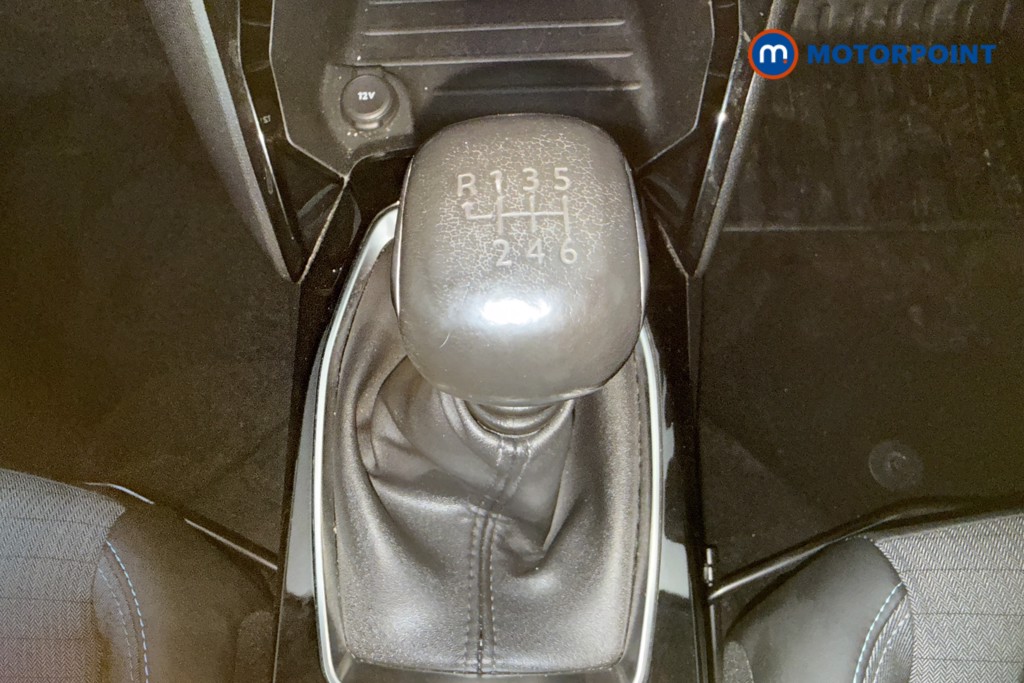 Peugeot 2008 Allure Premium Manual Petrol SUV - Stock Number (1625583) - 6th supplementary image