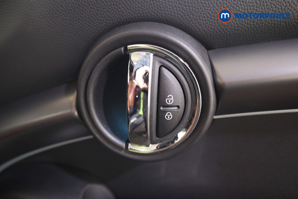 Mini Convertible Cooper S Exclusive Automatic Petrol Convertible - Stock Number (1625644) - 13th supplementary image