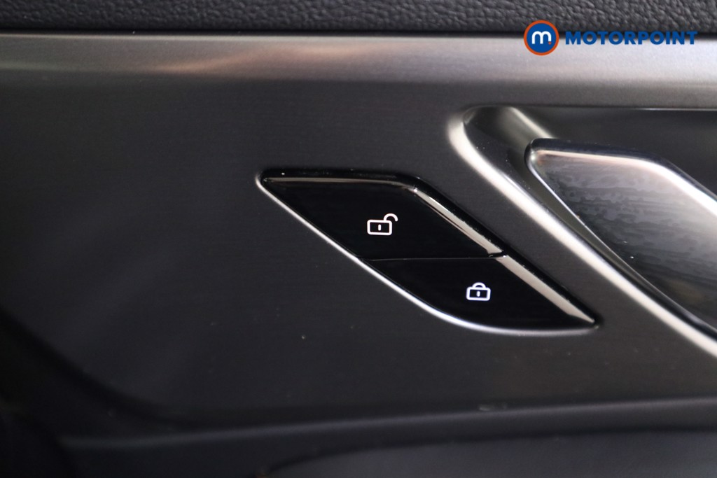 Mg Motor Uk HS Trophy Automatic Petrol Plug-In Hybrid SUV - Stock Number (1625746) - 12th supplementary image