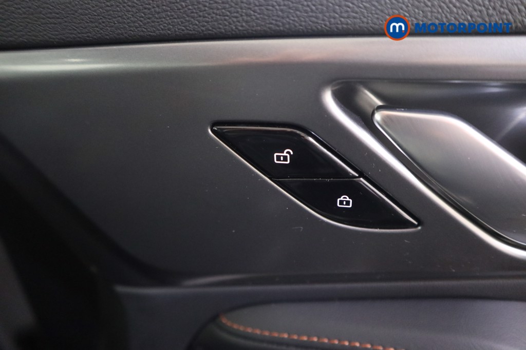 Mg Motor Uk HS Trophy Automatic Petrol Plug-In Hybrid SUV - Stock Number (1625835) - 12th supplementary image