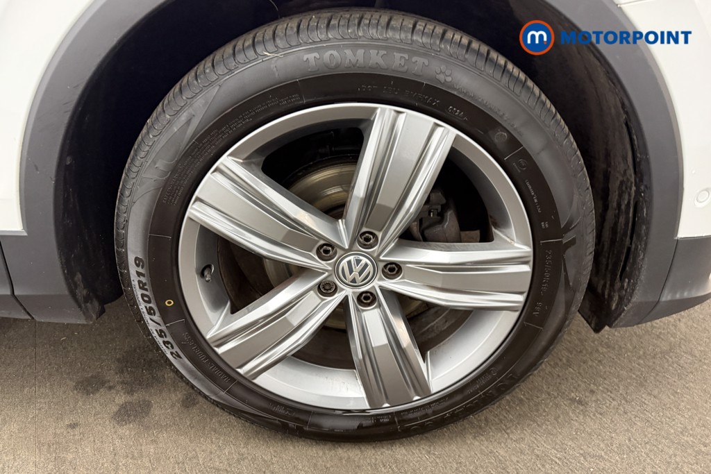 Volkswagen Tiguan Match Manual Petrol SUV - Stock Number (1626097) - 24th supplementary image