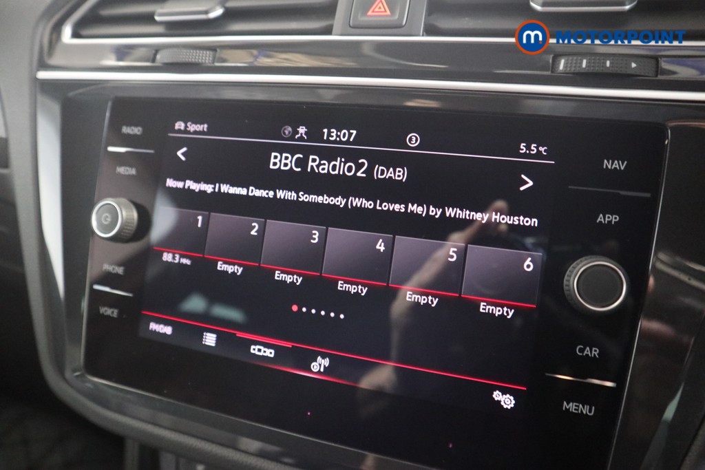 Volkswagen Tiguan R-Line Automatic Petrol SUV - Stock Number (1626407) - 7th supplementary image