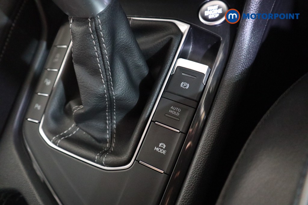Volkswagen Tiguan R-Line Automatic Petrol SUV - Stock Number (1626407) - 10th supplementary image