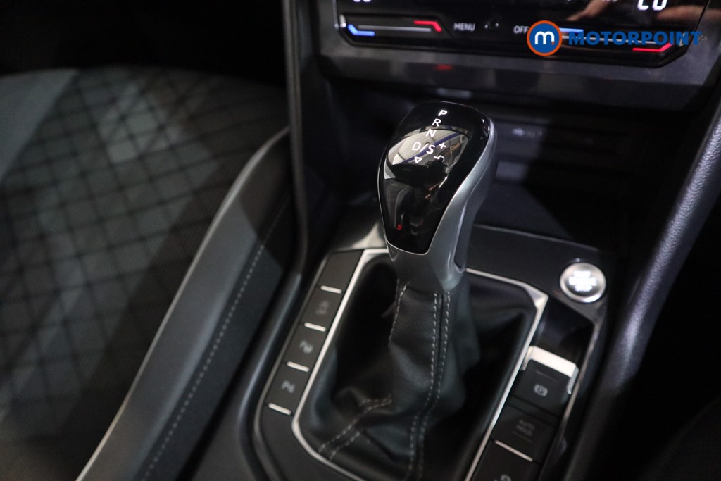 Volkswagen Tiguan R-Line Automatic Petrol SUV - Stock Number (1626407) - 12th supplementary image