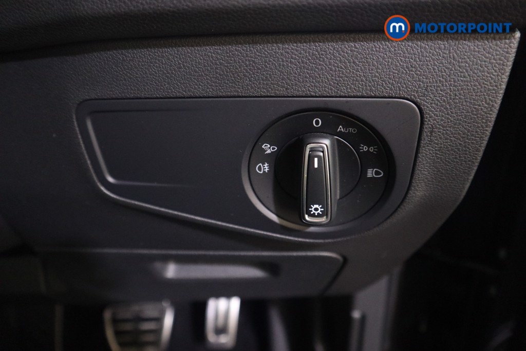 Volkswagen Tiguan R-Line Automatic Petrol SUV - Stock Number (1626407) - 14th supplementary image