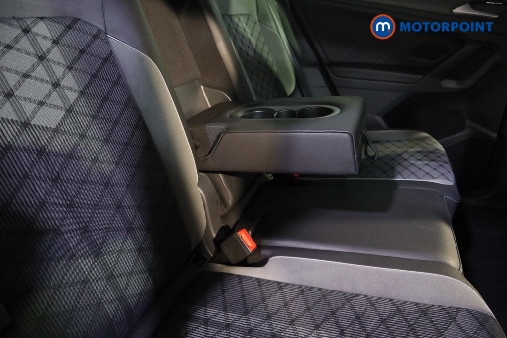 Volkswagen Tiguan R-Line Automatic Petrol SUV - Stock Number (1626407) - 22nd supplementary image