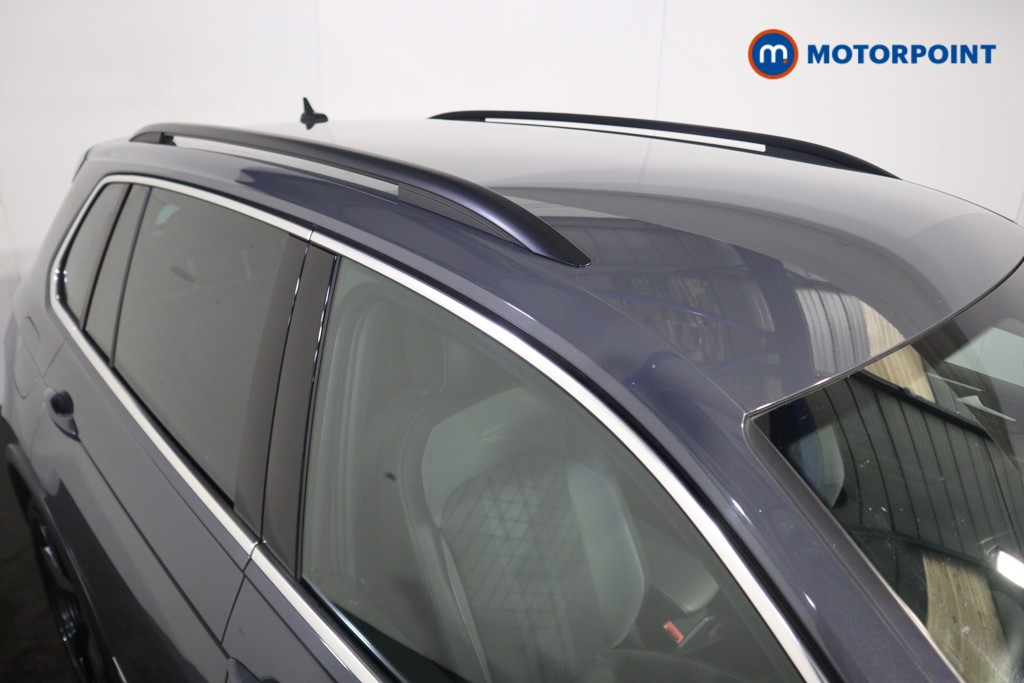 Volkswagen Tiguan R-Line Automatic Petrol SUV - Stock Number (1626407) - 34th supplementary image