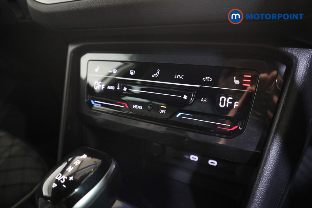 Volkswagen Tiguan R-Line Automatic Petrol SUV - Stock Number (1626435) - 8th supplementary image