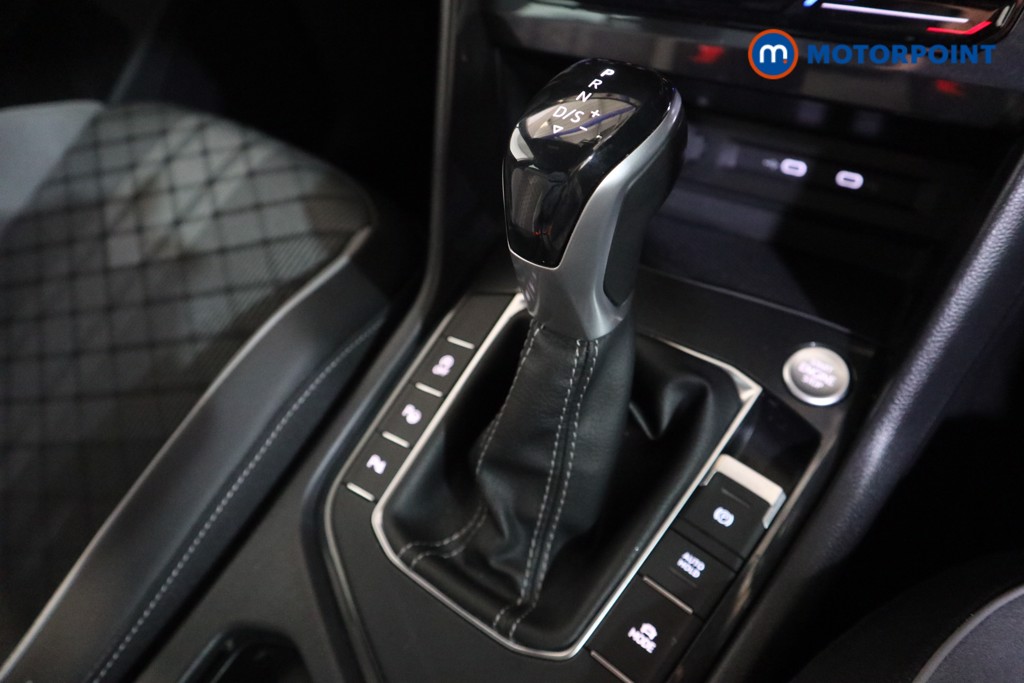 Volkswagen Tiguan R-Line Automatic Petrol SUV - Stock Number (1626435) - 13th supplementary image