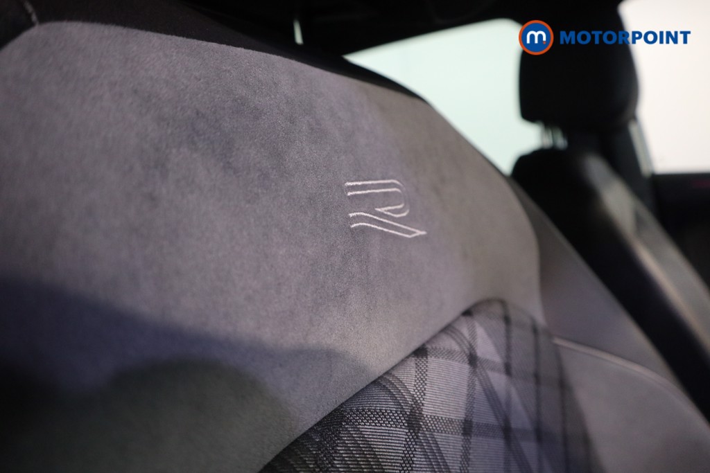 Volkswagen Tiguan R-Line Automatic Petrol SUV - Stock Number (1626435) - 20th supplementary image