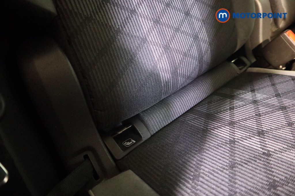 Volkswagen Tiguan R-Line Automatic Petrol SUV - Stock Number (1626435) - 22nd supplementary image