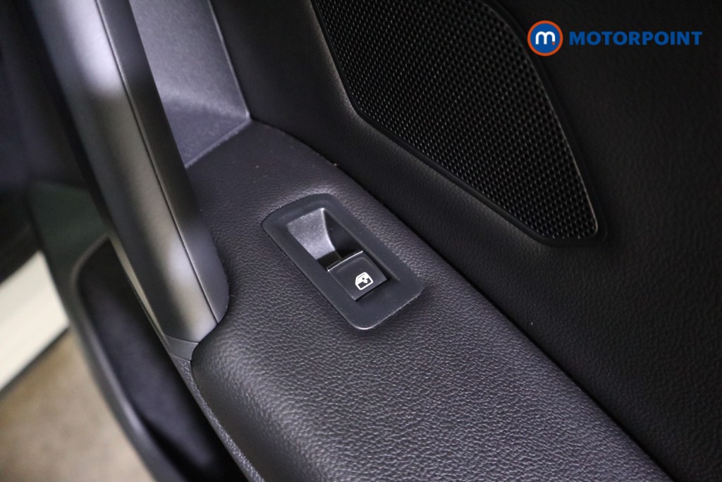 Volkswagen Tiguan R-Line Automatic Petrol SUV - Stock Number (1626435) - 25th supplementary image