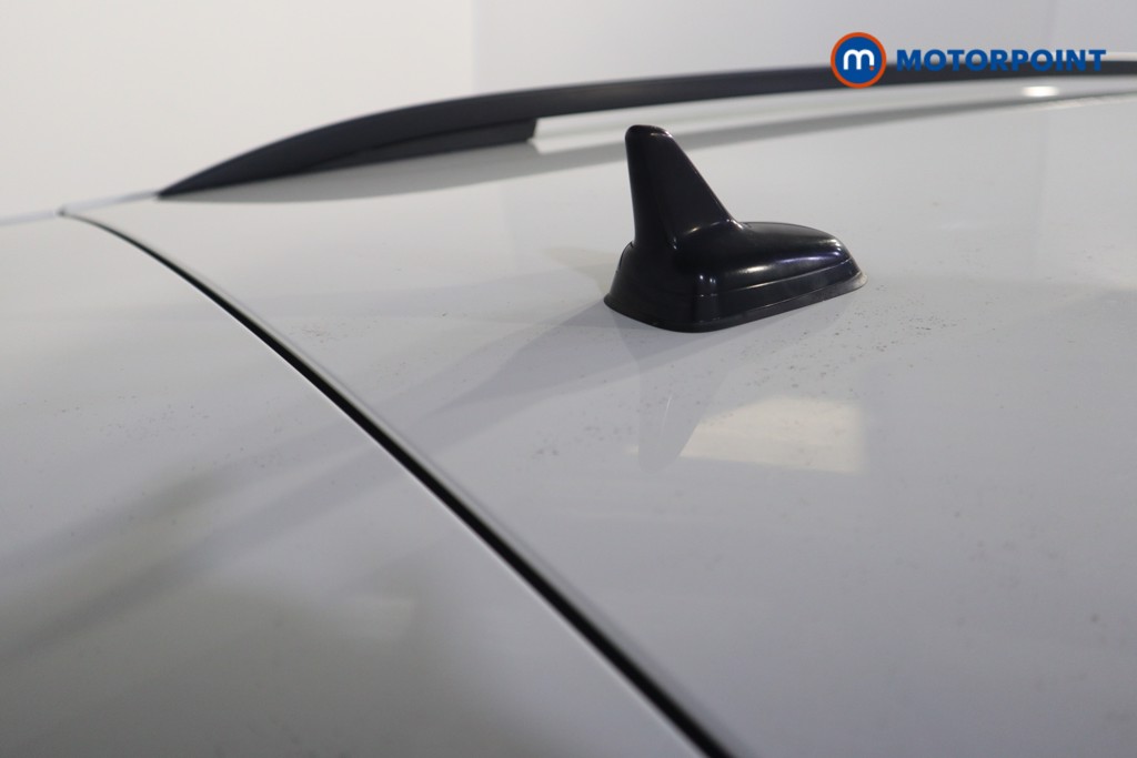 Volkswagen Tiguan R-Line Automatic Petrol SUV - Stock Number (1626435) - 34th supplementary image