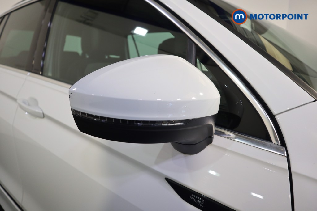 Volkswagen Tiguan R-Line Automatic Petrol SUV - Stock Number (1626435) - 36th supplementary image