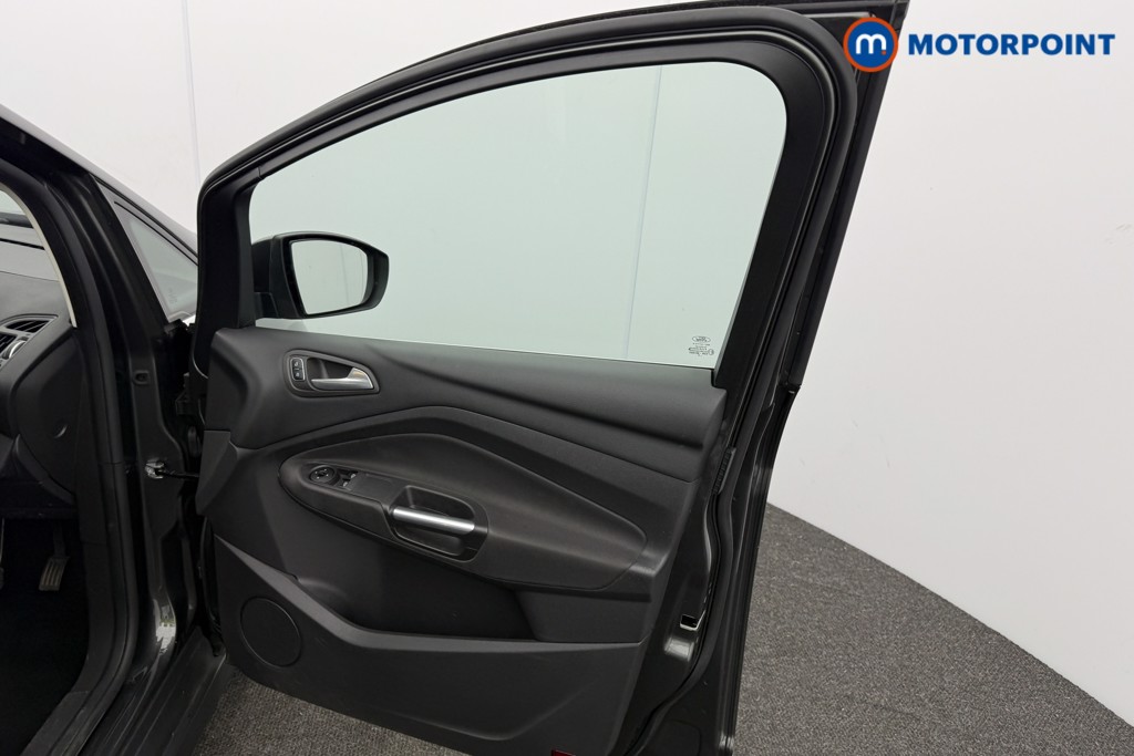 Ford C-Max Zetec Manual Petrol People Carrier - Stock Number (1626451) - 13th supplementary image