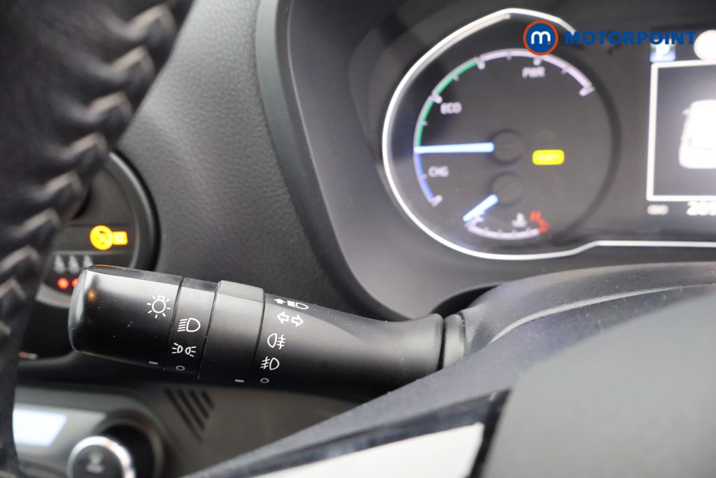 Toyota Yaris Y20 Automatic Petrol Hatchback - Stock Number (1626464) - 5th supplementary image