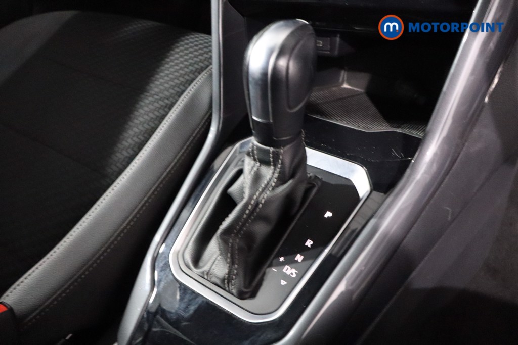 Volkswagen T-Roc R-Line Automatic Diesel SUV - Stock Number (1626481) - 19th supplementary image