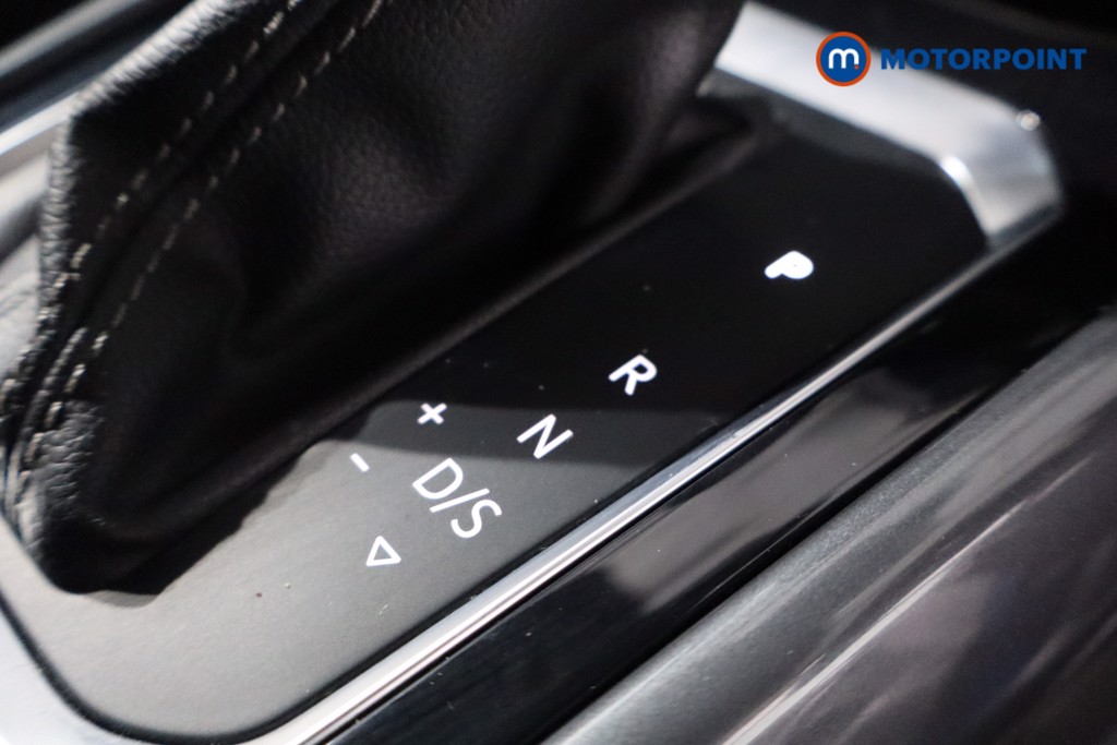 Volkswagen T-Roc R-Line Automatic Diesel SUV - Stock Number (1626481) - 20th supplementary image