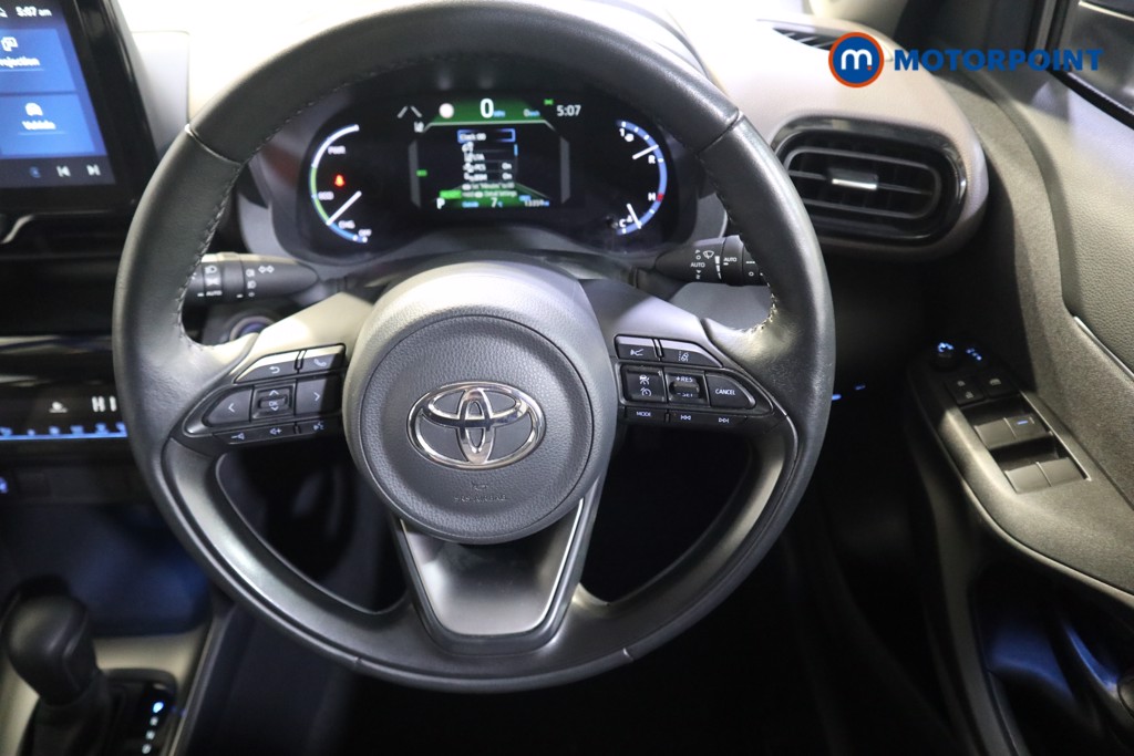 Toyota Yaris Cross Excel Automatic Petrol-Electric Hybrid Estate - Stock Number (1626734) - 2nd supplementary image
