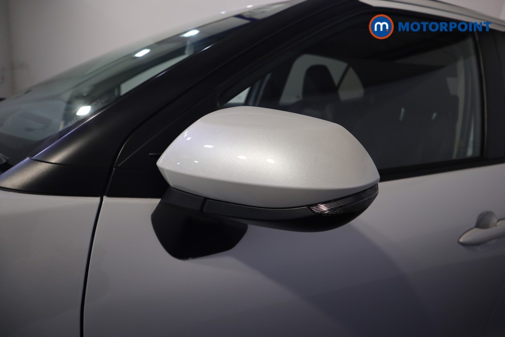 Toyota Yaris Cross Excel Automatic Petrol-Electric Hybrid Estate - Stock Number (1626734) - 35th supplementary image