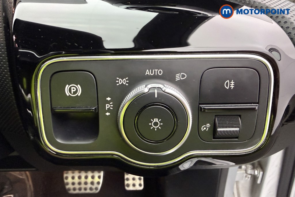 Mercedes-Benz A Class Amg Line Automatic Diesel Hatchback - Stock Number (1626790) - 14th supplementary image