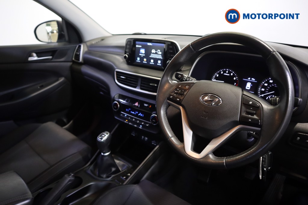 Hyundai Tucson S Connect Manual Petrol SUV - Stock Number (1626793) - 1st supplementary image