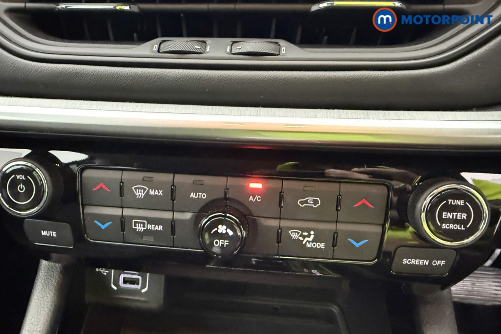 Jeep Compass Limited Automatic Petrol SUV - Stock Number (1627489) - 7th supplementary image