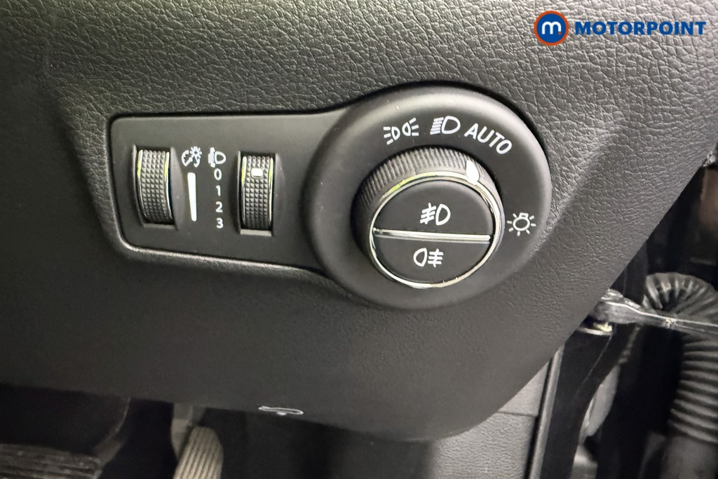 Jeep Compass Limited Automatic Petrol SUV - Stock Number (1627489) - 11th supplementary image