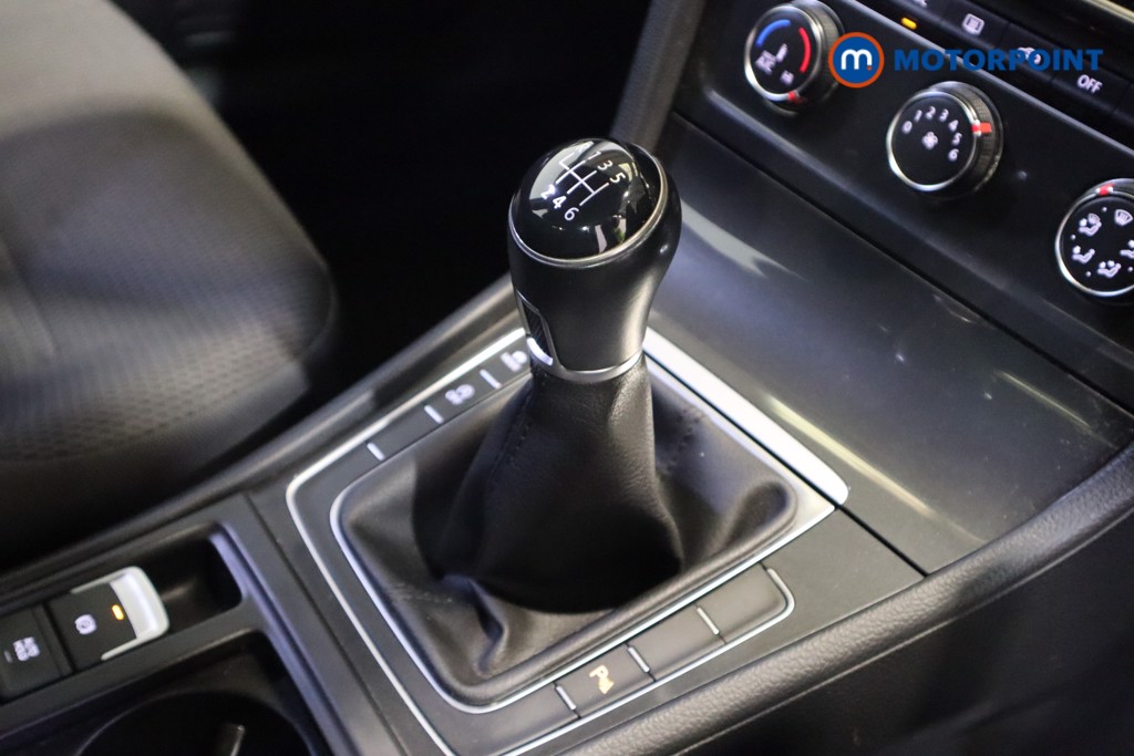 Volkswagen Golf SE Manual Petrol Hatchback - Stock Number (1627575) - 5th supplementary image